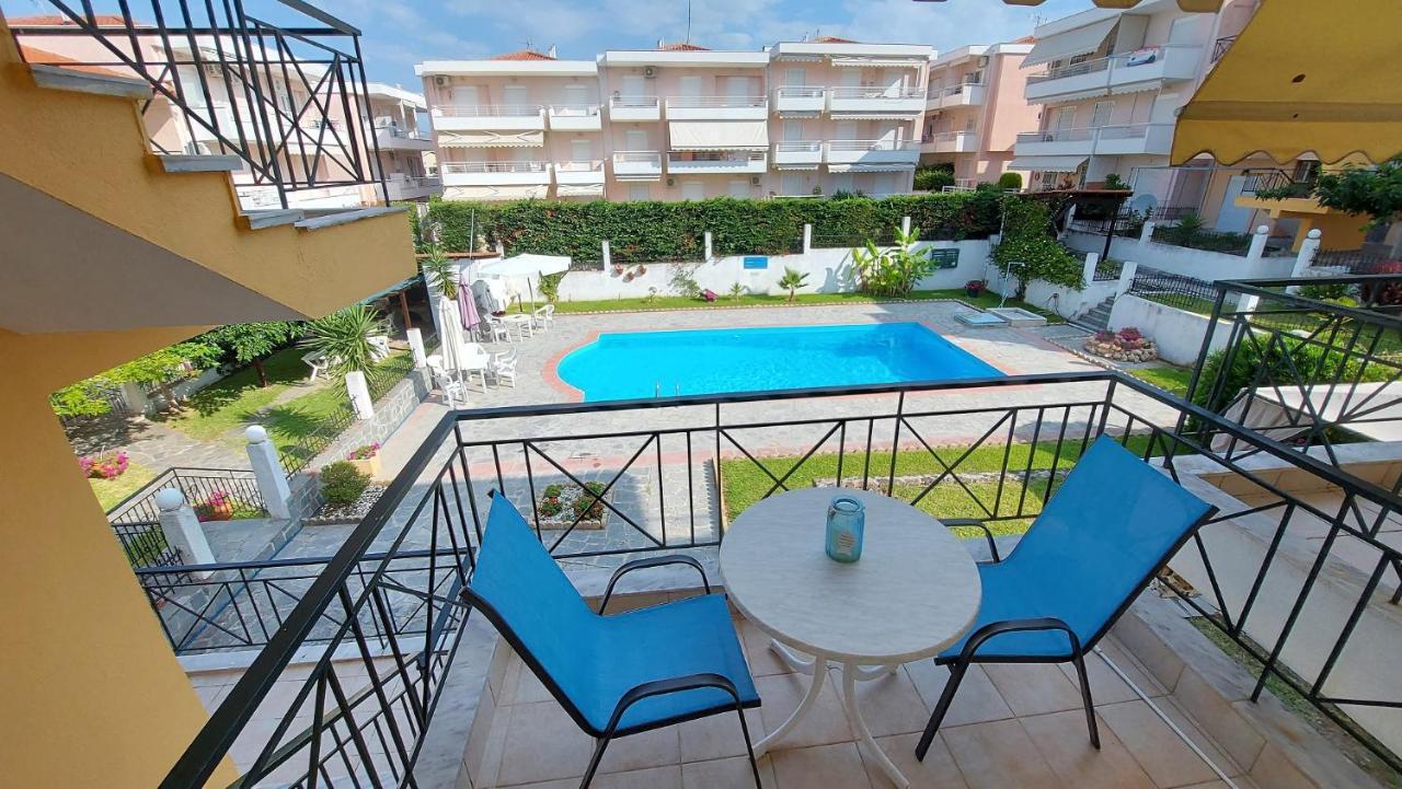 Blue Deluxe Apartment Kallithea  Buitenkant foto
