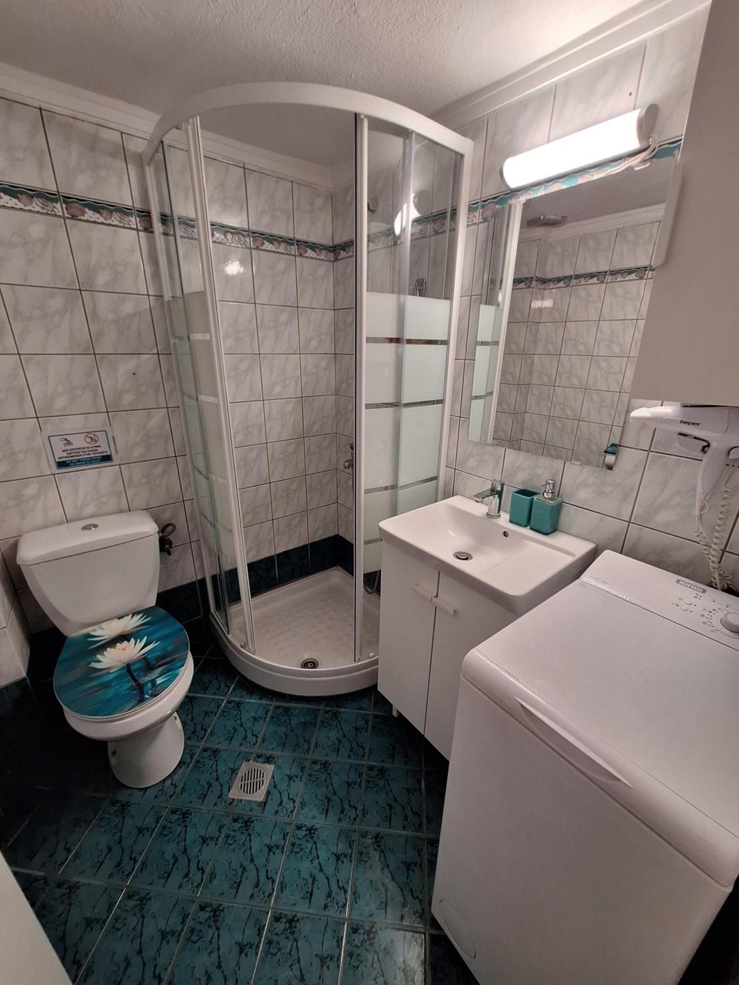 Blue Deluxe Apartment Kallithea  Buitenkant foto